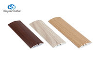 Saupoudrez la taille en bois de revêtement du grain 45mm de profils en aluminium de plancher