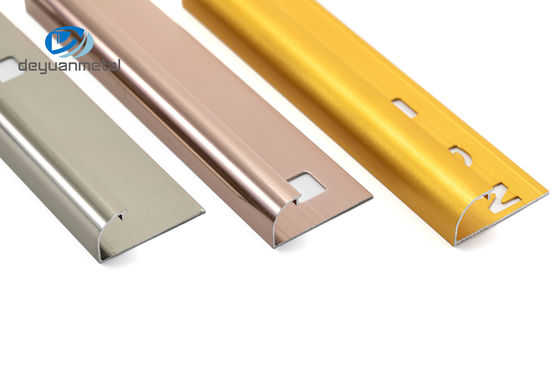 Les profils faisants le coin en aluminium de Multiapplication 18mm saupoudrent le revêtement