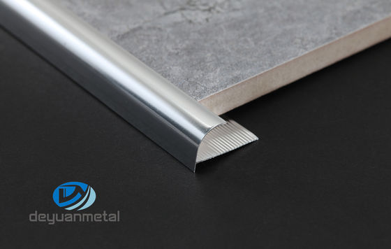 Les coins ronds quarts décoratifs de mur de bord d'IQNET d'équilibre en aluminium de tuile forment la couleur argentée lumineuse