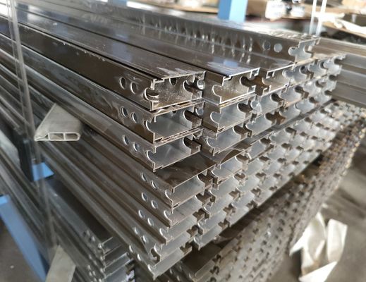Aluminium Afrique du Sud Profiles de fenêtre coulissante en poudre Couche noire Blanc