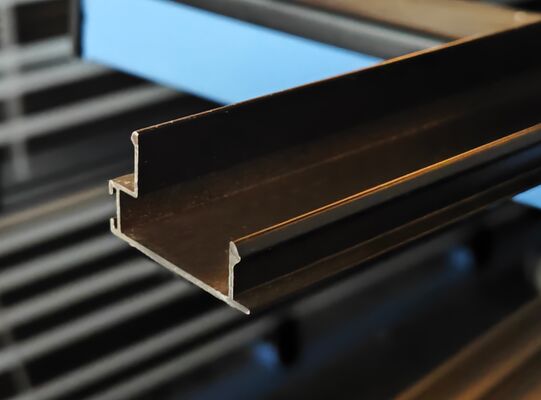 6063 Profiles d'extrusion pour fenêtres de patio en aluminium revêtement en poudre