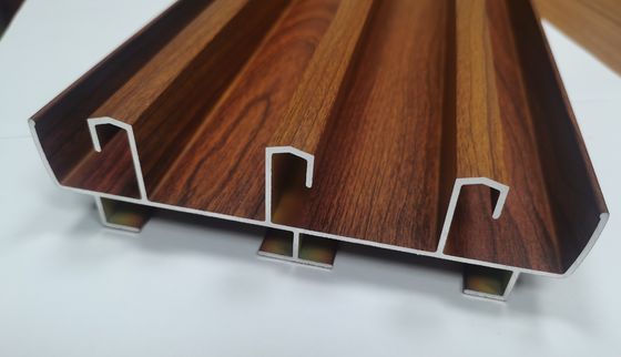 Profil de fenêtre et de porte coulissante en aluminium à grains de bois avec trois voies