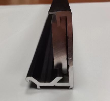 6063 T5 Profiles de clôture de séparation de porte en aluminium